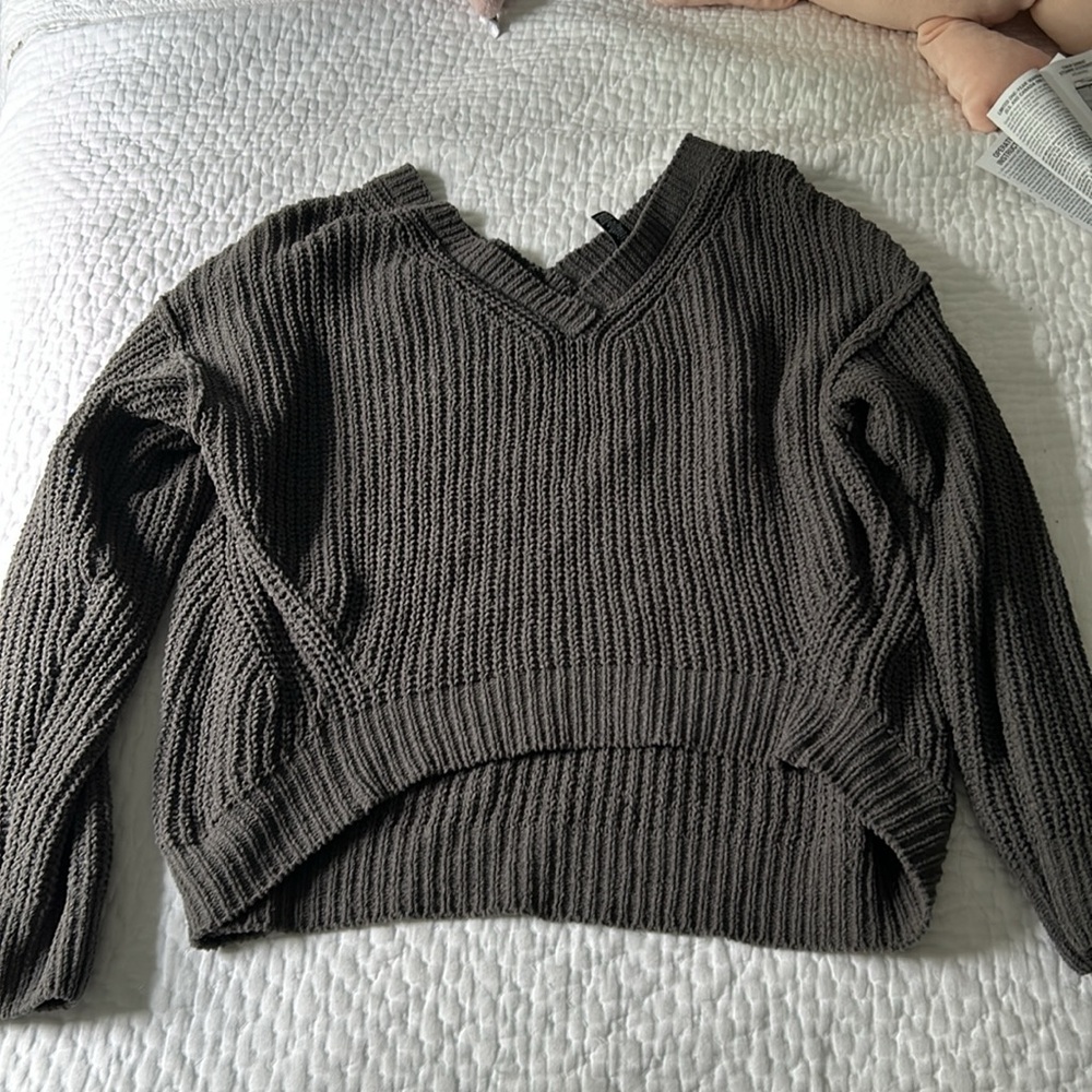 Grey v neck sweater - Rue21 - Medium